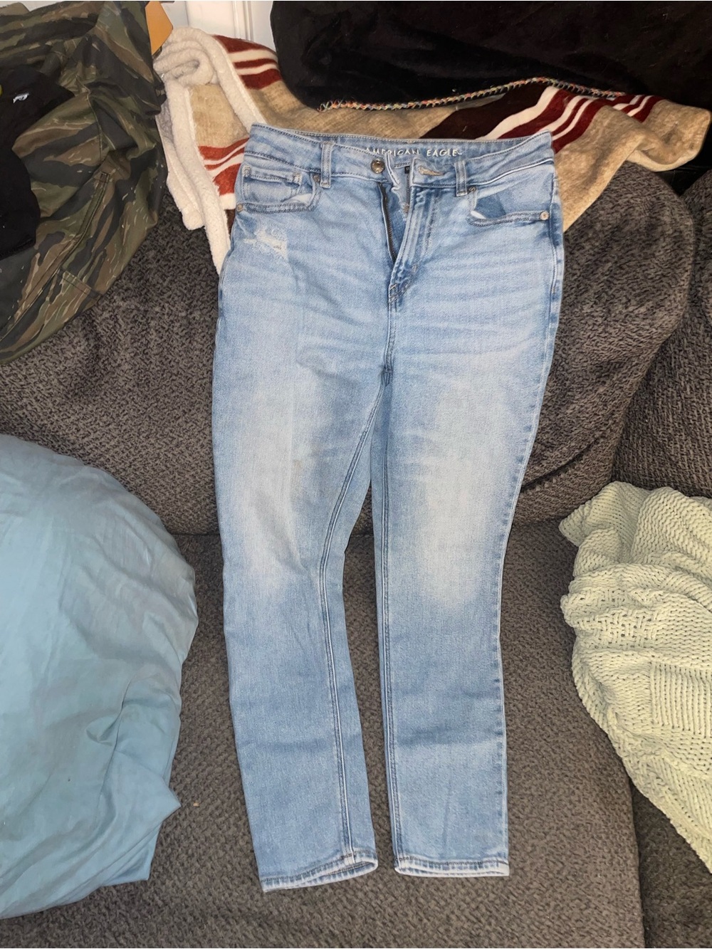 American Eagle Outfitters Light Wash Skinny Jeans